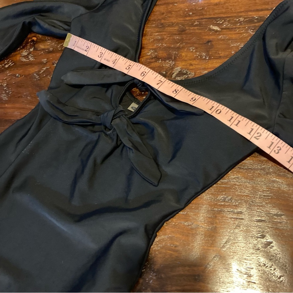 Black Swimsuit One Piece Long Sleeve Rashguard with Bows Size XS - Picture 3 of 7